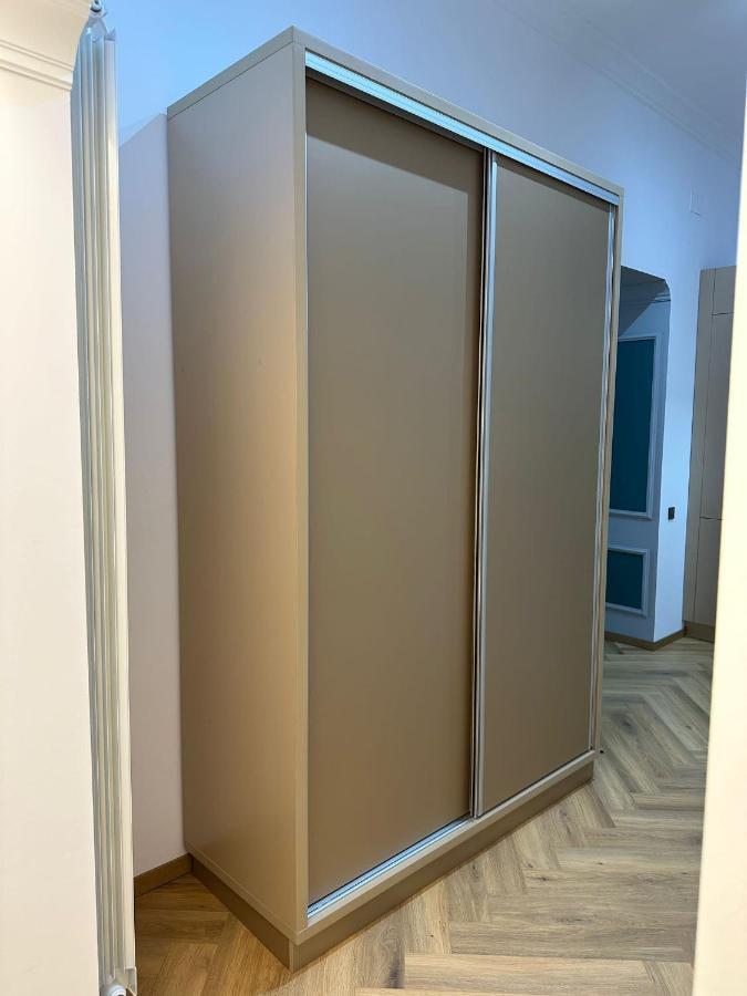Oyster Flat Victoriei * Bucarest