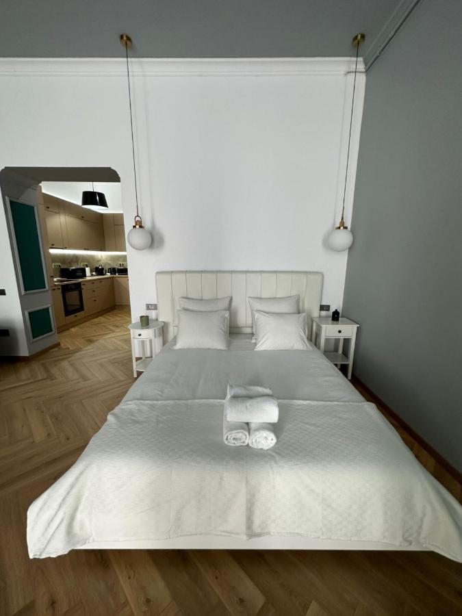 Oyster Flat Victoriei * Bucarest